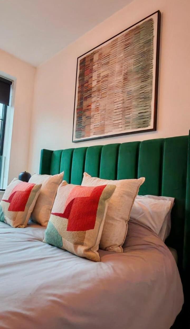 Luxury Apartment: City Centre, Stylish, Modern Честър Екстериор снимка